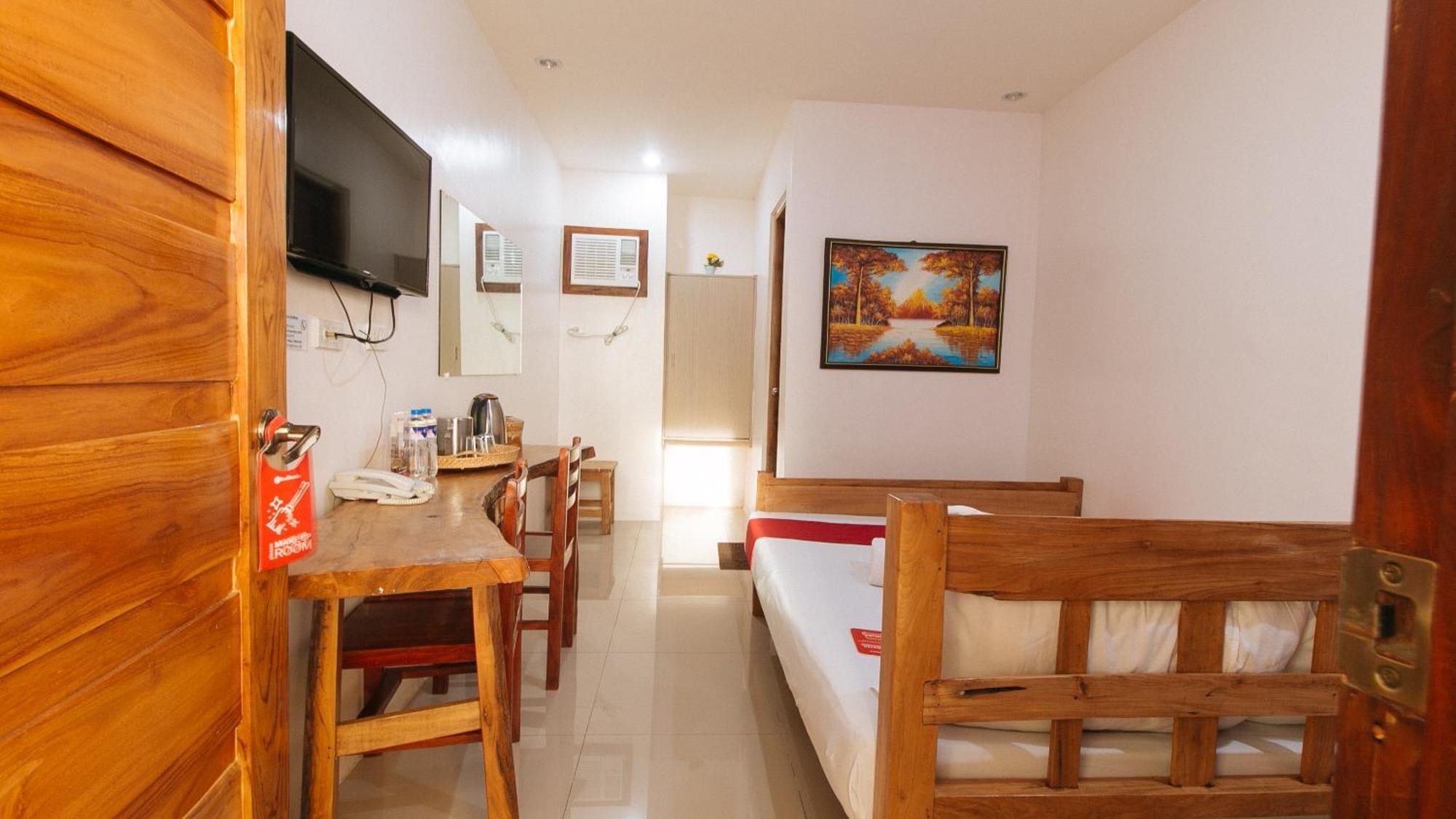 Reddoorz Plus @ Jollydays Hotel Nueva Ecija San Jose  Экстерьер фото
