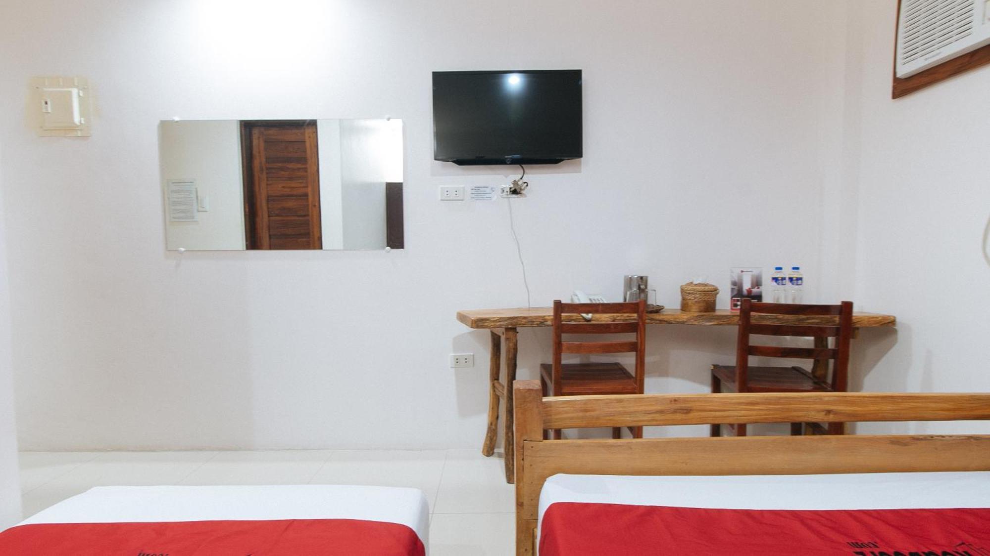 Reddoorz Plus @ Jollydays Hotel Nueva Ecija San Jose  Экстерьер фото