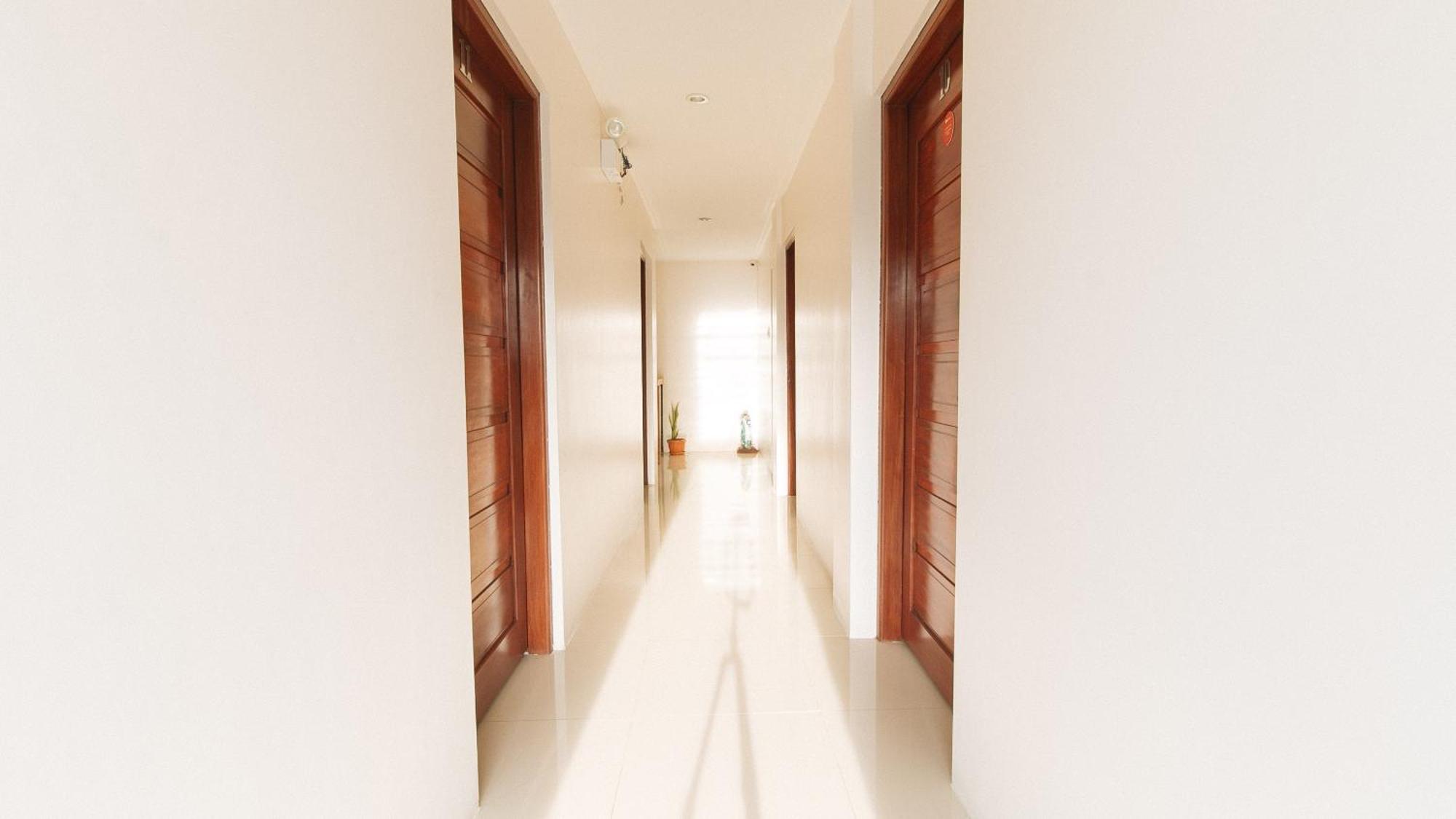 Reddoorz Plus @ Jollydays Hotel Nueva Ecija San Jose  Экстерьер фото