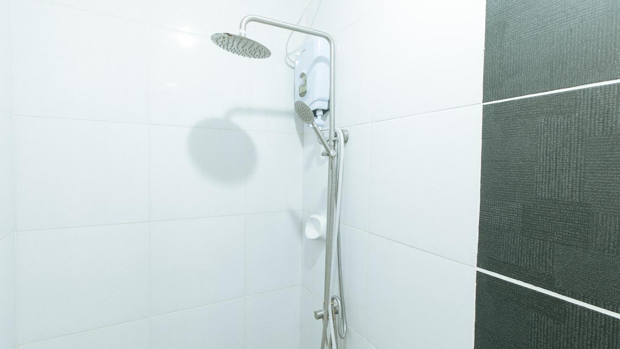 Reddoorz Plus @ Jollydays Hotel Nueva Ecija San Jose  Экстерьер фото